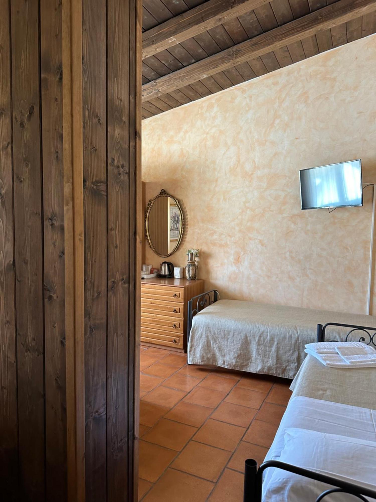 Il Podere Degli Asinelli Città Sant'Angelo Esterno foto