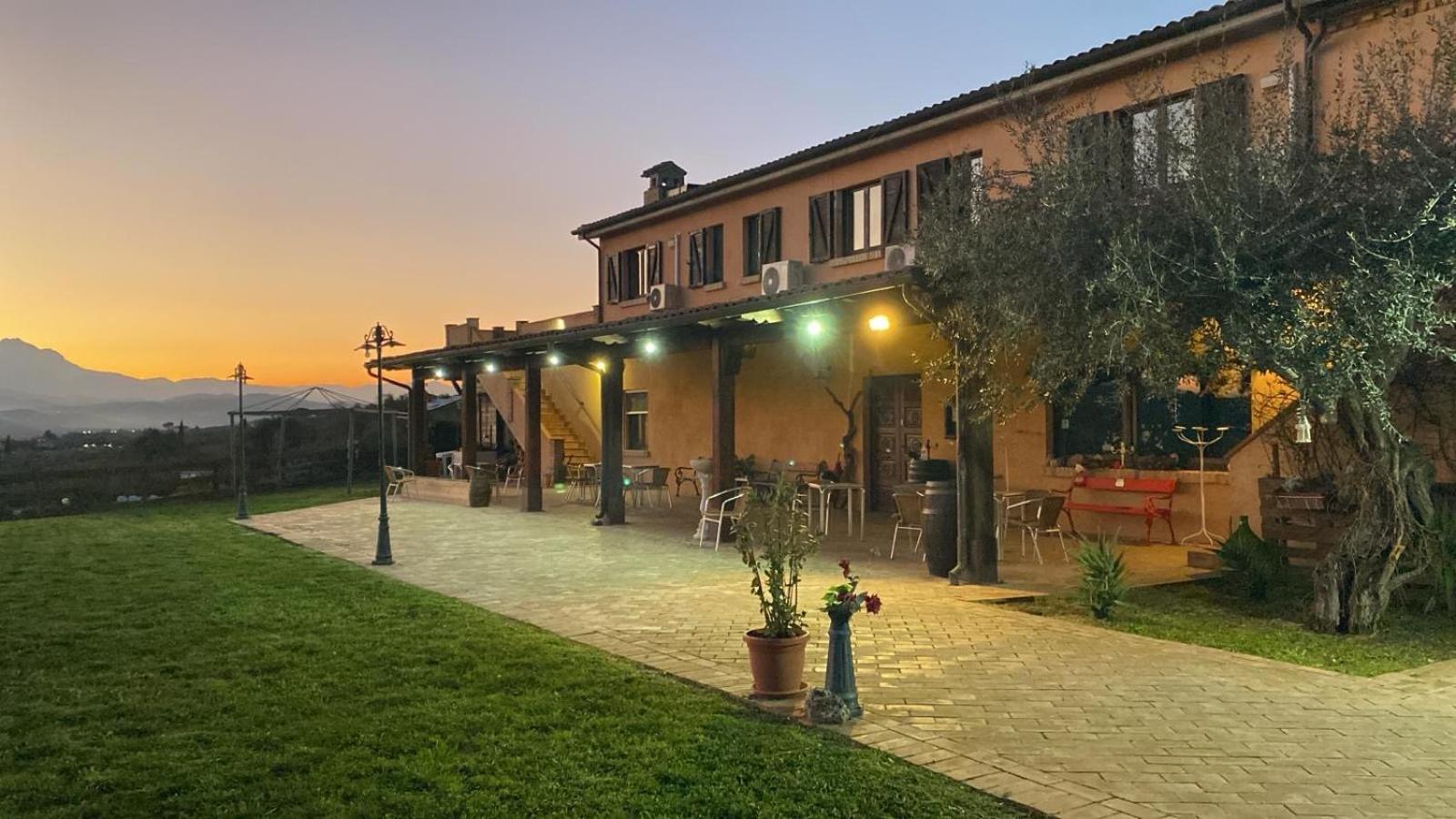 Il Podere Degli Asinelli Città Sant'Angelo Esterno foto